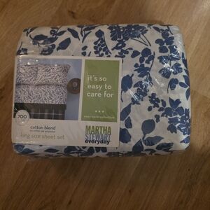 Martha Stewart Everyday 200 Thread Count King Sheet Set